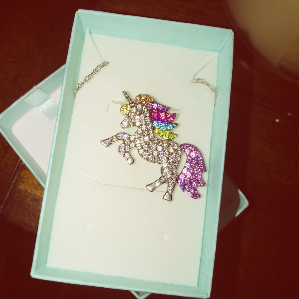 UNICORN NECKLACE